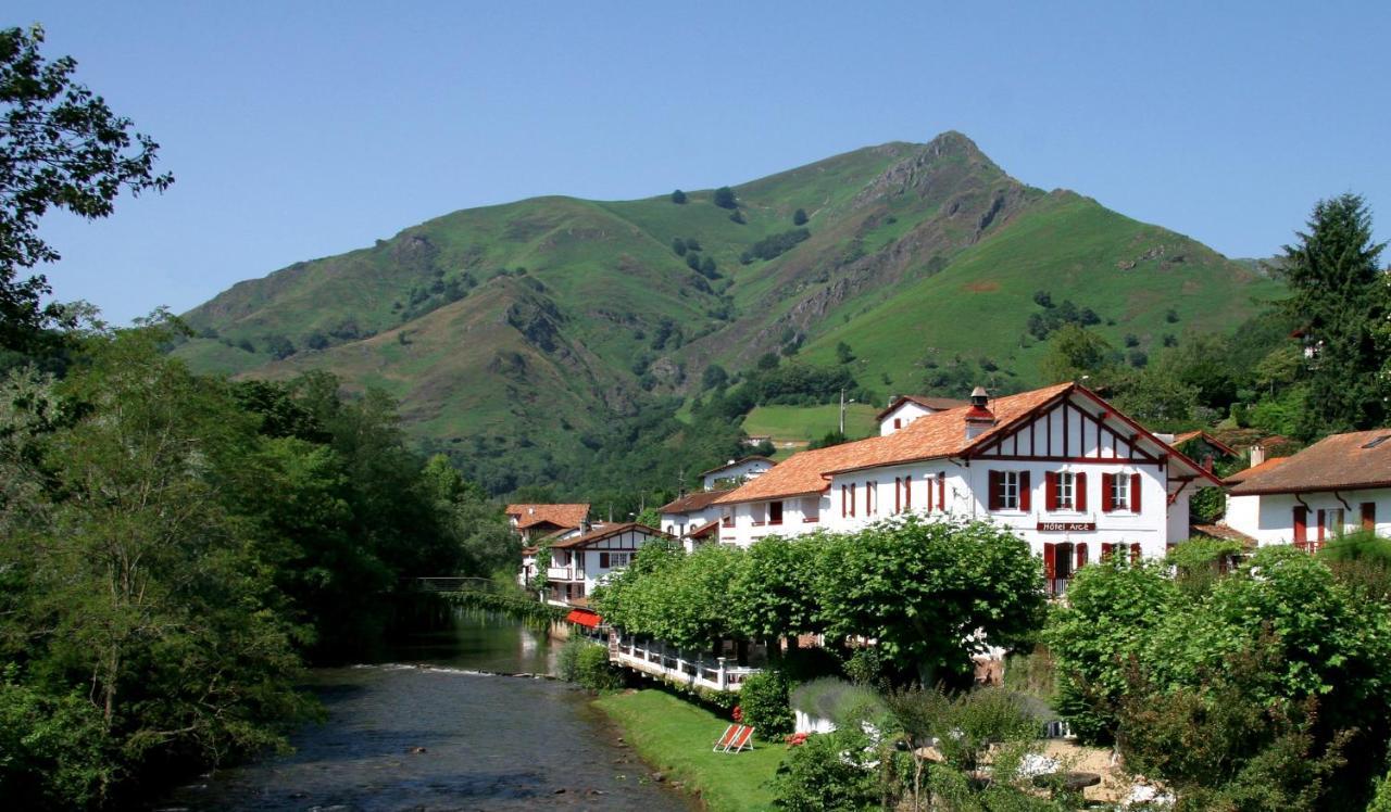 Hotel Arce แซงต์-เอเตียน-เดอ-ไบกอร์รี ภายนอก รูปภาพ
